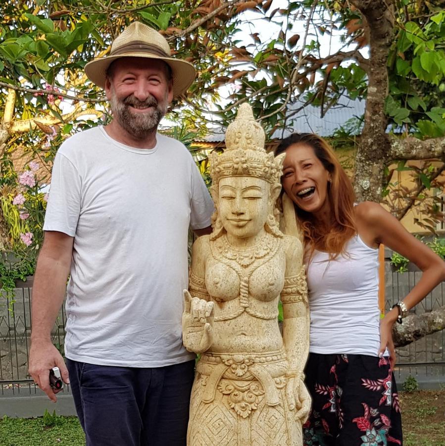 Dewi Sri Guesthouse マタラム エクステリア 写真