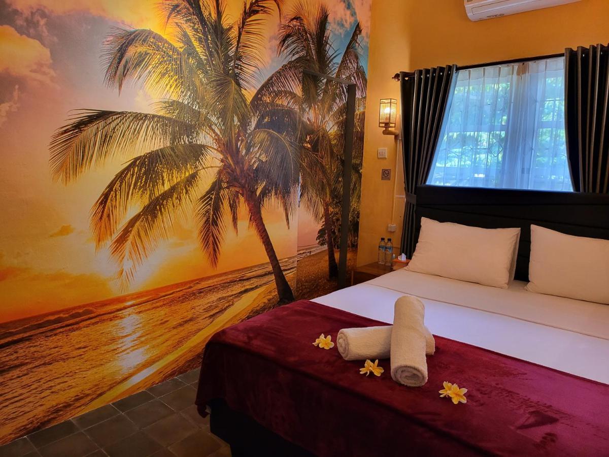 Dewi Sri Guesthouse マタラム エクステリア 写真