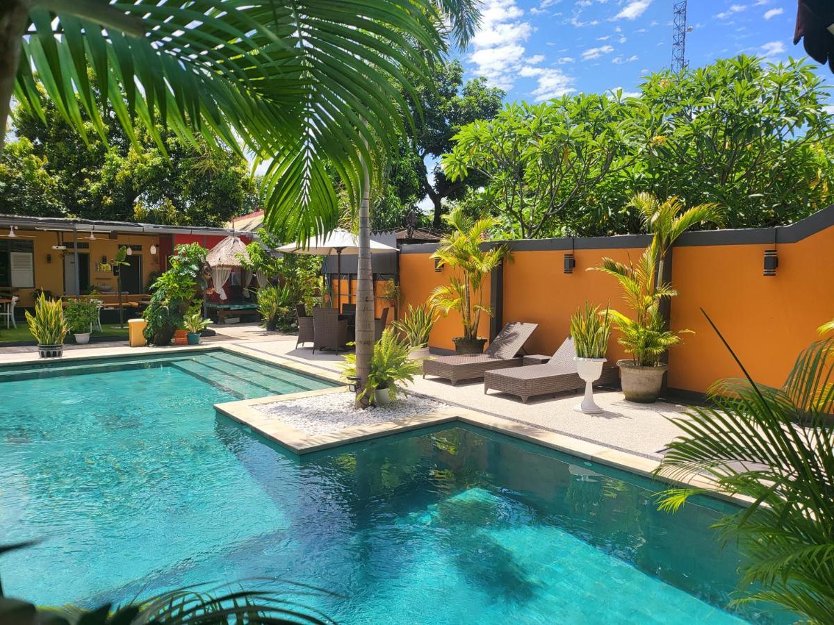 Dewi Sri Guesthouse マタラム エクステリア 写真