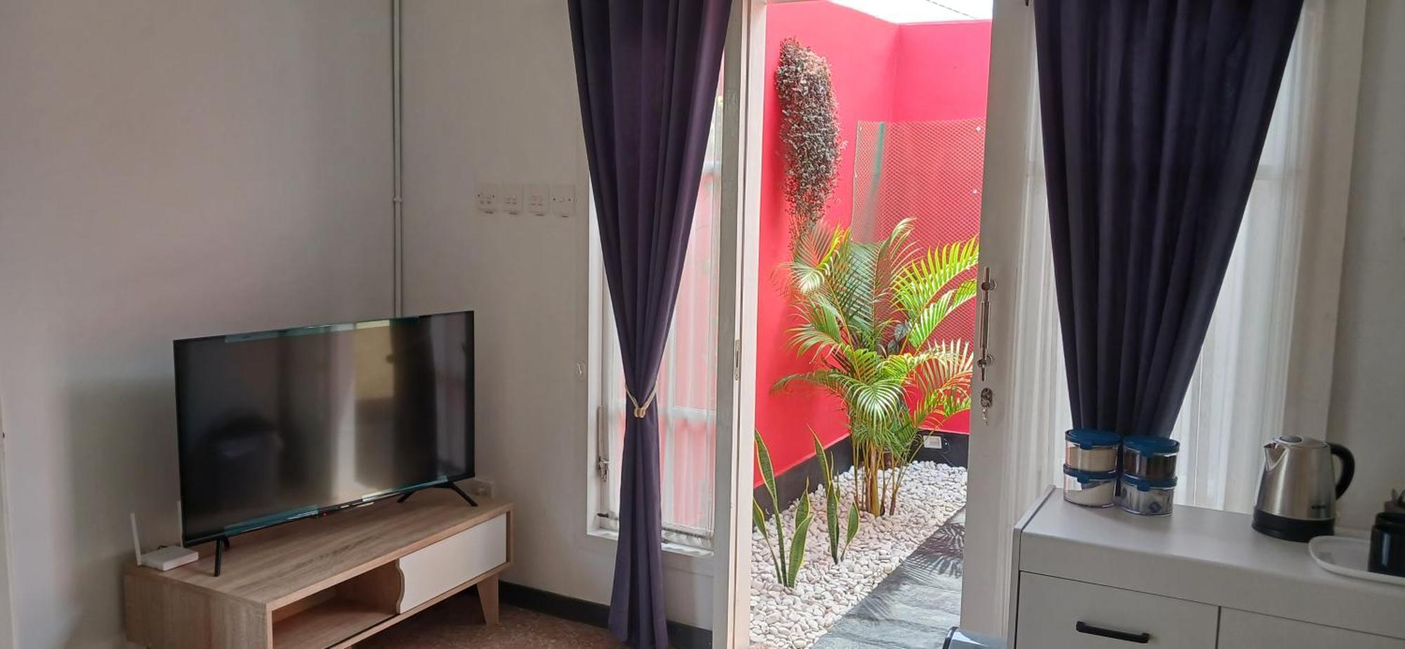 Dewi Sri Guesthouse マタラム エクステリア 写真