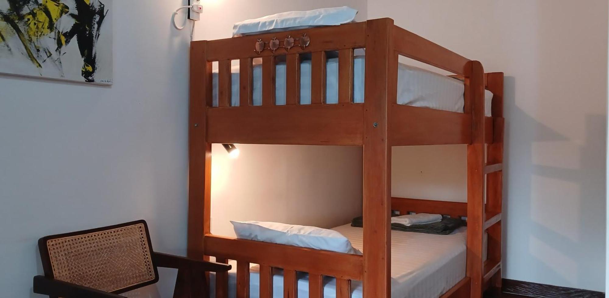 Dewi Sri Guesthouse マタラム エクステリア 写真